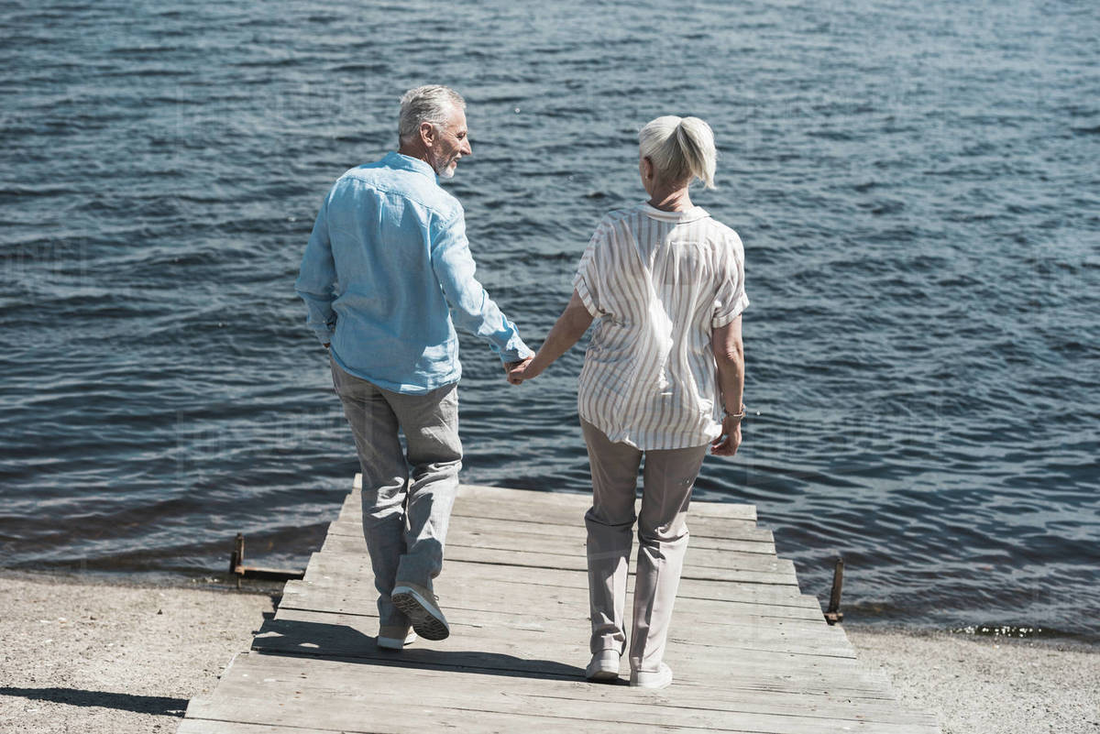 Is There a Difference Between Dementia and the Normal Forgetfulness That Comes With Aging?