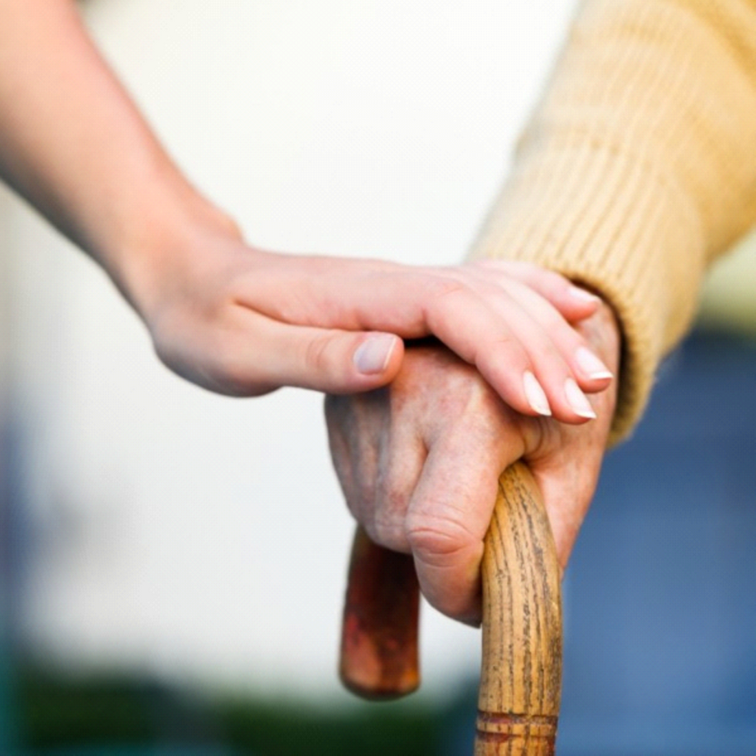Potential sources of danger for falls in old age and  how to eliminate them
