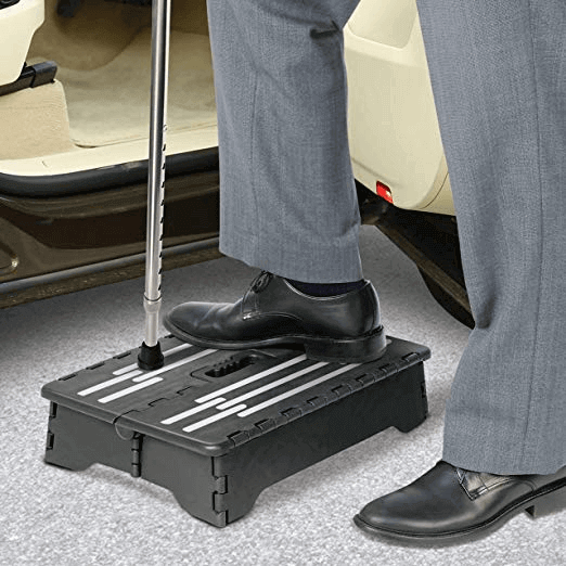 Fanwer collapsible step stool with handle, under the foot